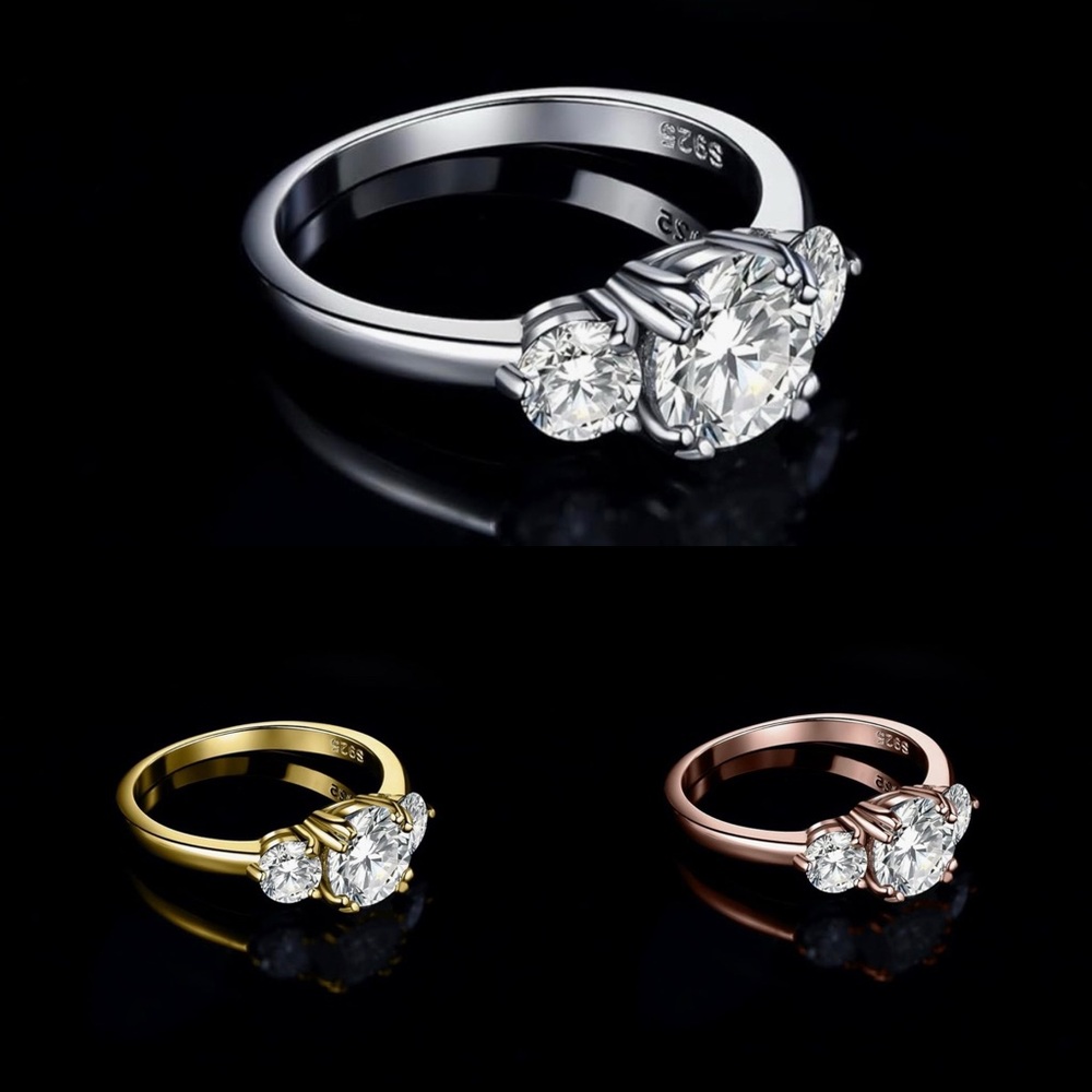 NWT- 2ct 3 Stone Moissanite Trilogy Ring